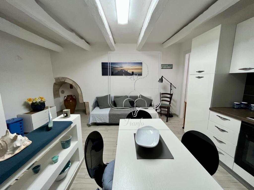 Il Marchese Del Grillo Apartment โตรเปอา ภายนอก รูปภาพ