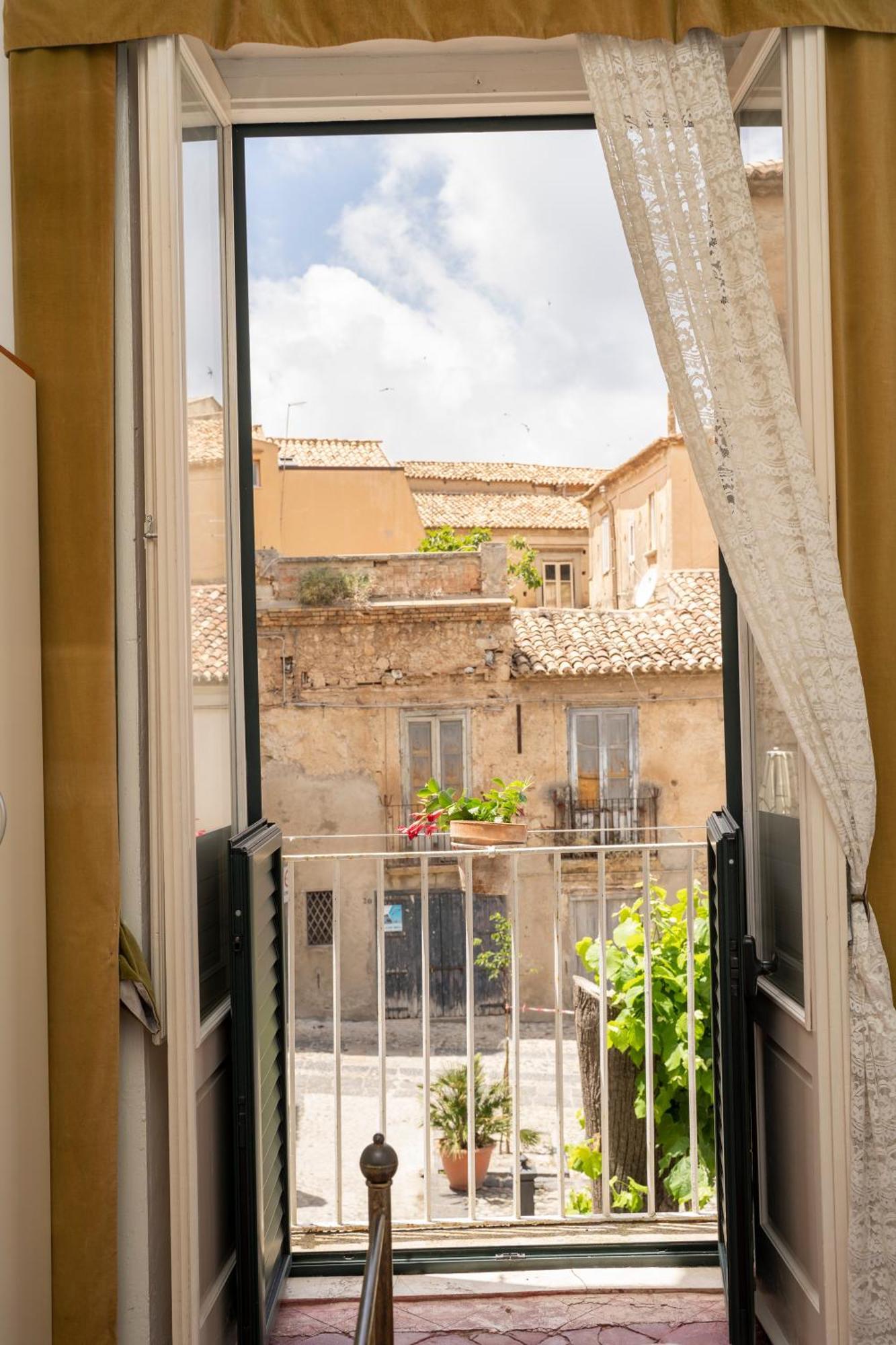 Il Marchese Del Grillo Apartment โตรเปอา ห้อง รูปภาพ
