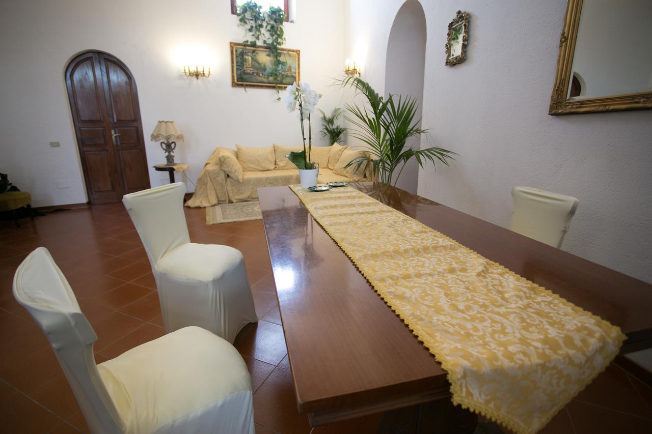 Il Marchese Del Grillo Apartment โตรเปอา ภายนอก รูปภาพ